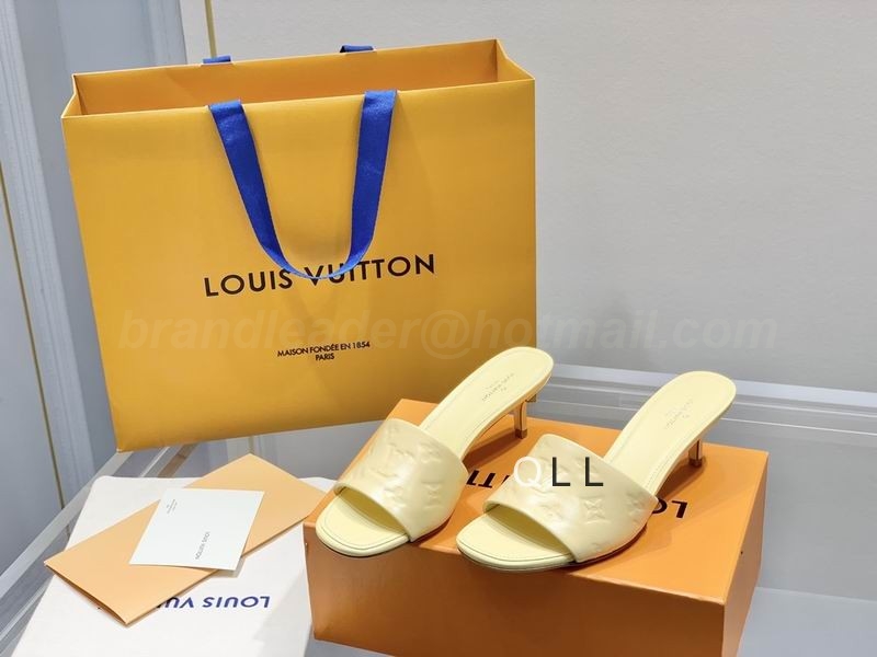 Louis Vuitton Women's Slippers 116